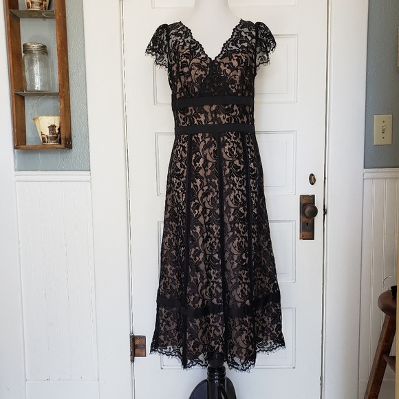Ann Taylor Dresses & Skirts - Ann Taylor Loft lace dress